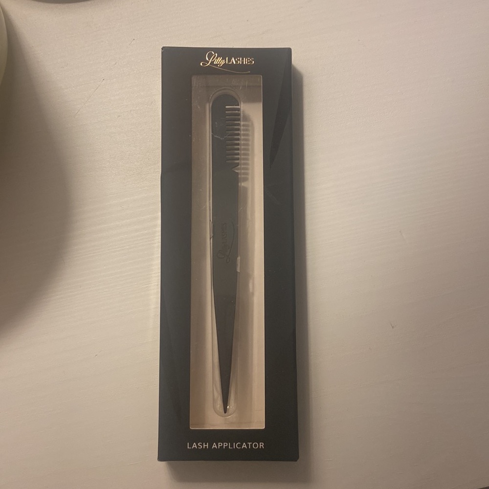lilly lashes bundle - Picture 2 of 5